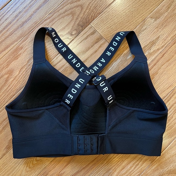 Under Armour Sports Bra Size SMALL 🖤 - Picture 5 of 11